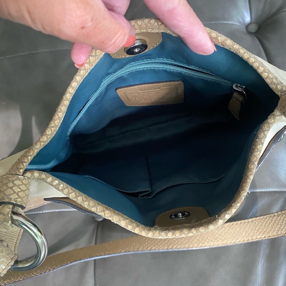 COACH Penelope Leather Crossbody bag - Picture 4 of 5